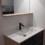 Loni Experiences - Indus Apartmán
