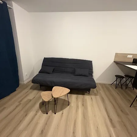 Loni Experiences - Indus *