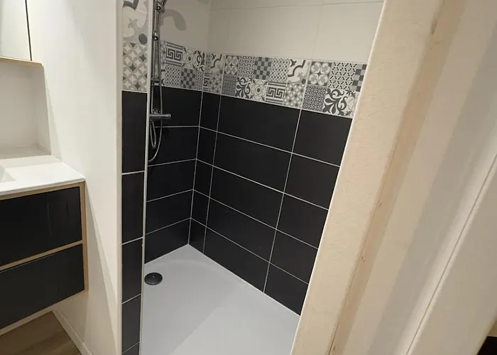 Loni Experiences - Indus Apartment Challans